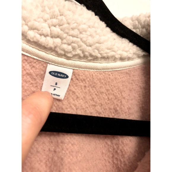 Old Navy Sherpa Pull Over - Picture 5 of 5